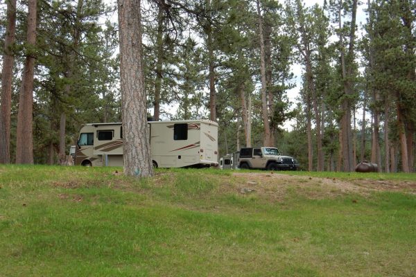 Camping and RVing in South Dakota campgrounds and RV parks